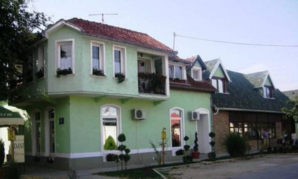 Eco Rural Tourism Association Skorenovac酒店 外观 照片