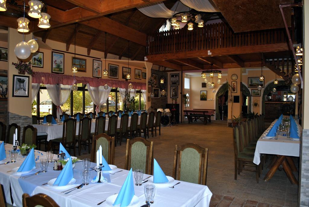 Eco Rural Tourism Association Skorenovac酒店 外观 照片