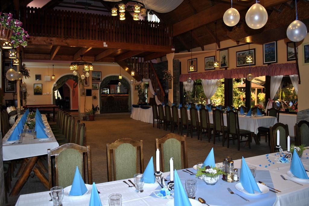 Eco Rural Tourism Association Skorenovac酒店 外观 照片